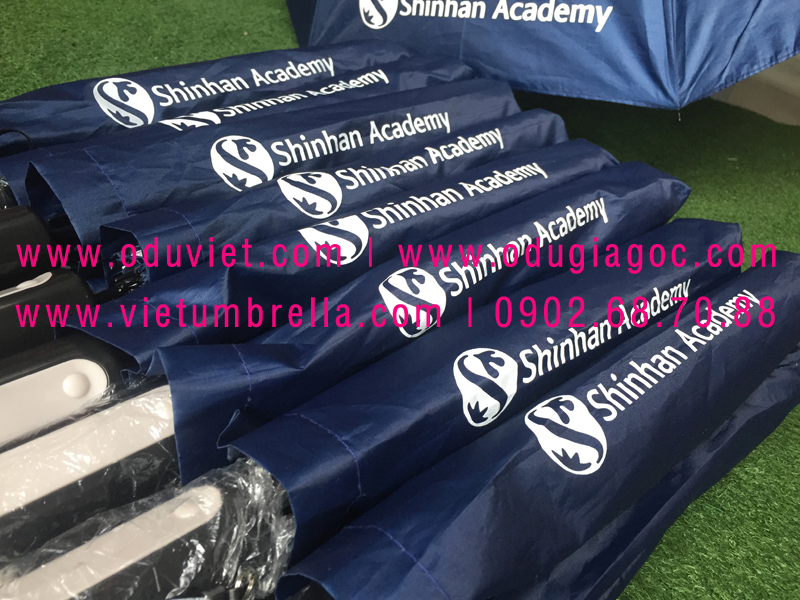 xưởng sản xuất ô dù cầm tay in logo quảng cáo